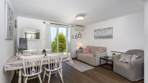 Living area - Apartman Sunshine Njivice Krk by Villas Guide (Njivice)