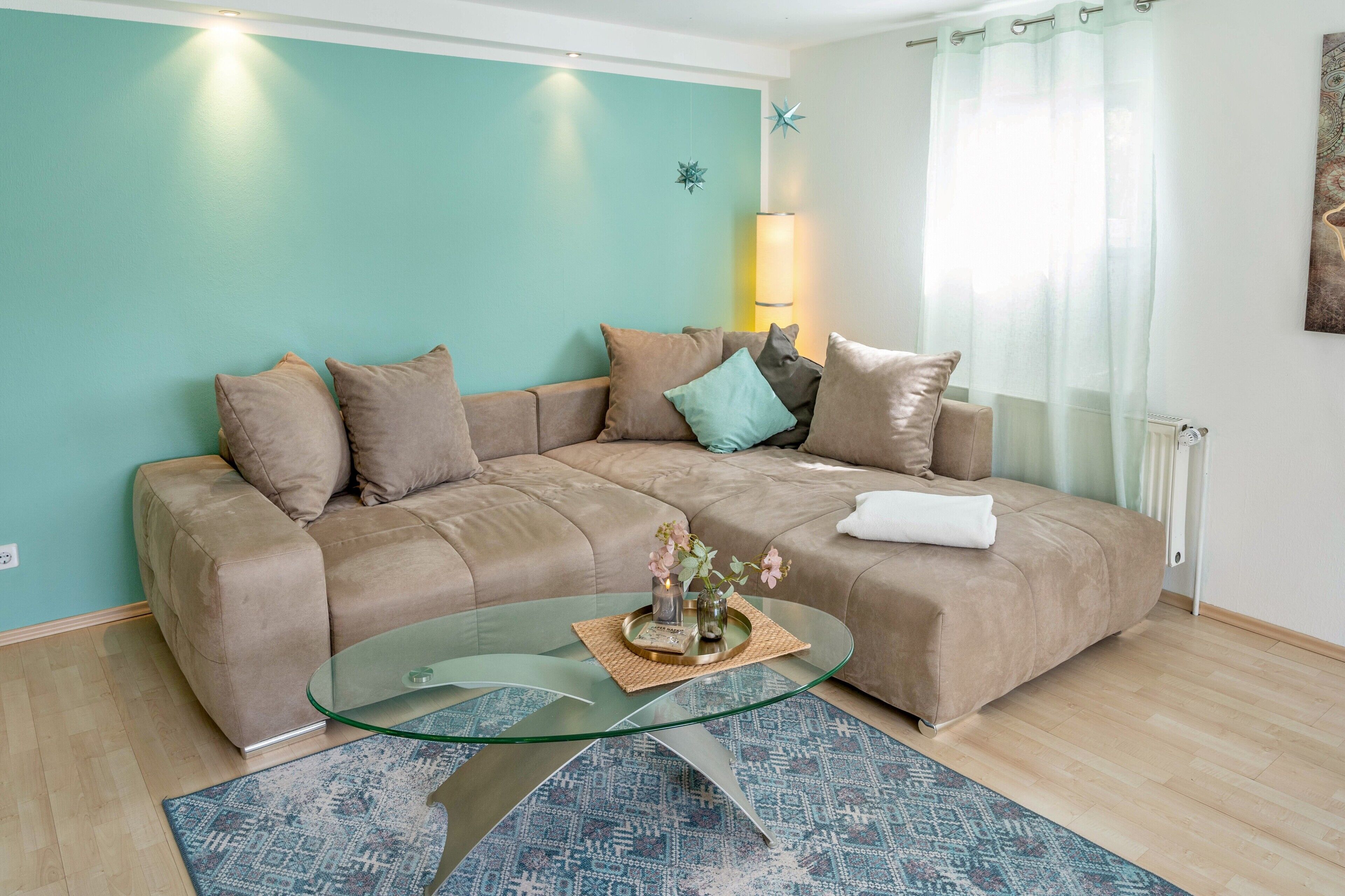 TV, table tennis, stereo