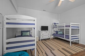 4 quartos, Wi-Fi de cortesia, roupa de cama