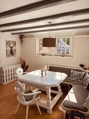 Dining - Vacation home Dreiflüsse with parking lot (Hann. Münden)