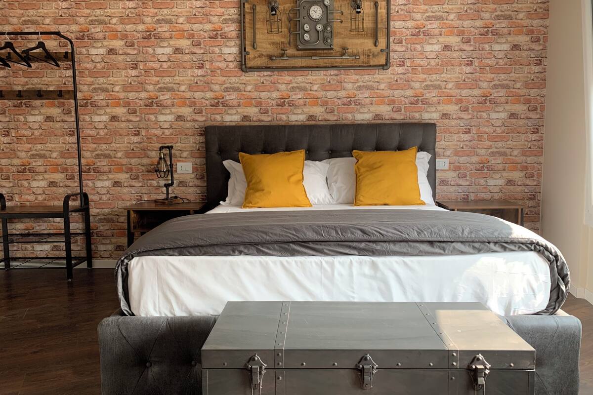 Deluxe Double Room, City View | Blackout drapes, free WiFi