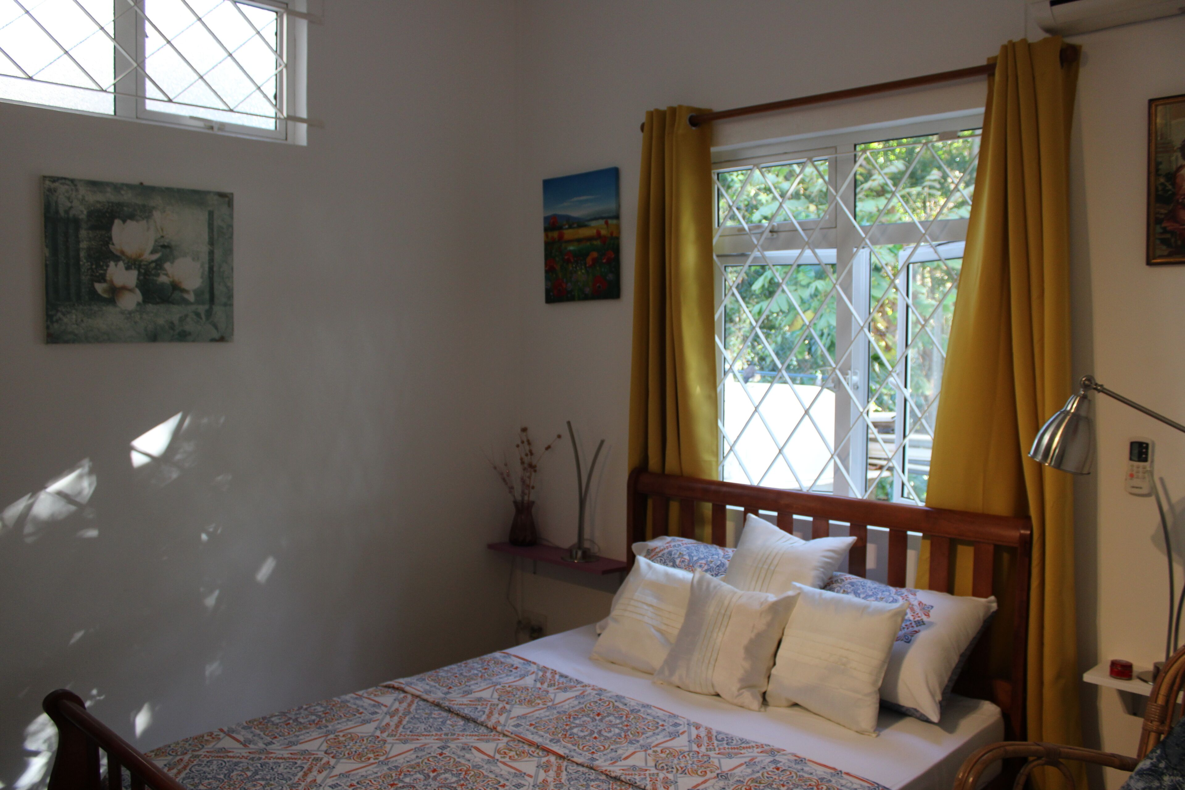 3 chambres, fer et planche à repasser, lit parapluie, Wi-Fi gratuit