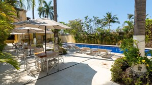 House - Sleeps 10 Views Beach 1 Block (Nuevo Nayarit)