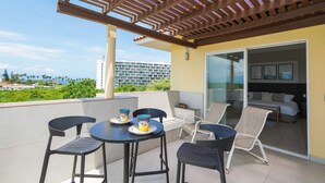 House - Sleeps 10 Views Beach 1 Block (Nuevo Nayarit)