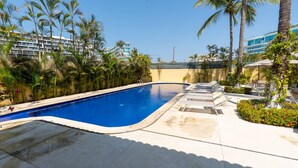Unclassified image, 4 of 43, button - Sleeps 10 Views Beach 1 Block (Nuevo Nayarit)