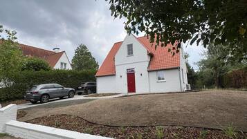 Apartment, Accessible | 4 bedrooms