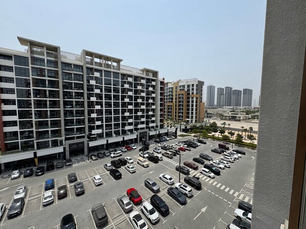 Studio | Internet - CCA Stylish Studio Retreat at Azizi Riviera (Dubai)