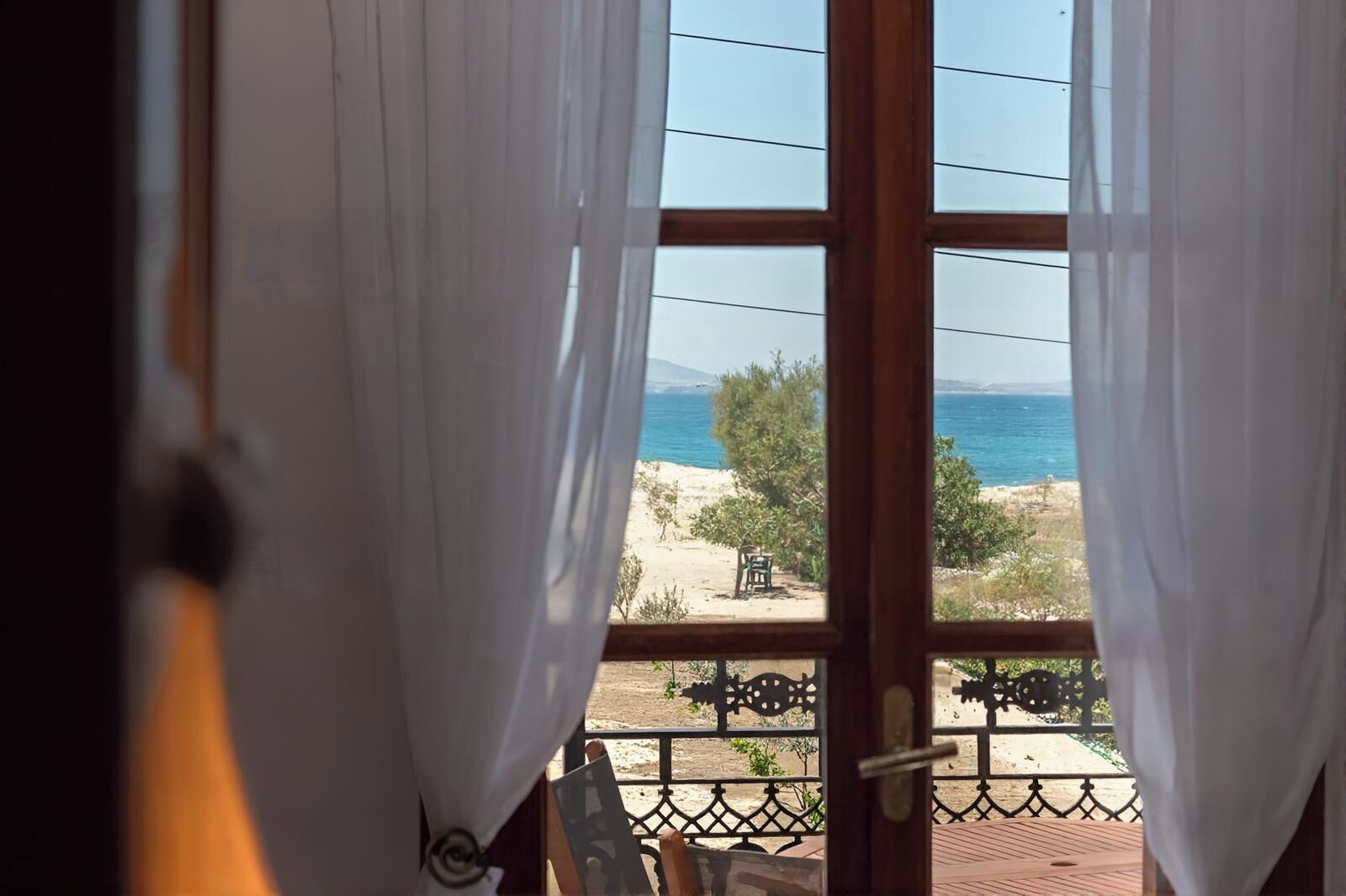 المنشأة من الداخل