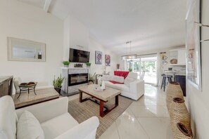 House (4 Bedrooms) | Interior - Fishing Dock & Canal Views: Fort Lauderdale Home! (Fort Lauderdale)