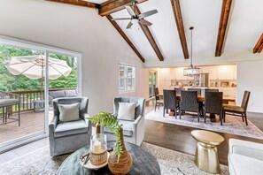 Talo (5 Bedrooms) | Sisätilat