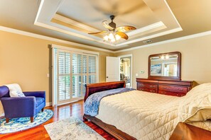 House (5 Bedrooms) | Interior