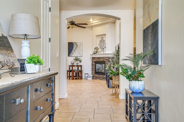 House (3 Bedrooms) | Interior - Family-friendly El Paso Home: Hike, Shop & Explore (El Paso)