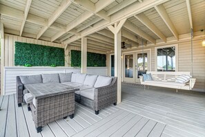 House (4 Bedrooms) | Interior - Private Boat Dock & Slip: Luxe Lake Conroe Gem! (Montgomery)