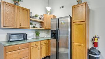 Apartment (0 Bedroom) | Interior