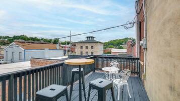 Apartment (0 Bedroom) | Interior