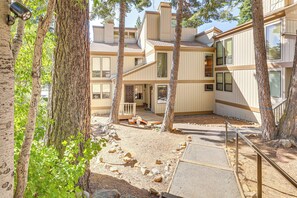 Apartment (3 Bedrooms) | Interior - 5 Mi to Northstar Resort! Multi-level Family Condo (Kings Beach)