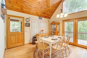 House (2 Bedrooms) | Interior - Year-round Mtn View: Pet-friendly Murphy Retreat (Murphy)