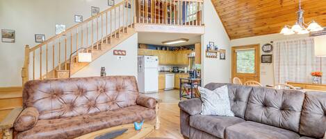 House (2 Bedrooms) | Front of property