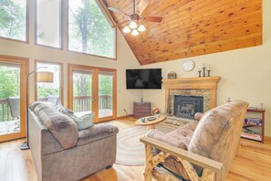House (2 Bedrooms) | Interior