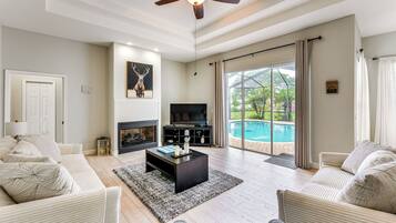 House (5 Bedrooms) | Interior