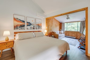 Apartment (3 Bedrooms) | Interior - Winter Fun! Resort Condo 1/2 Mi to Campton Mtn (Campton)