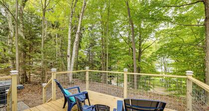 Walk to Lake Hamlin: Cottage Near Boat Launch