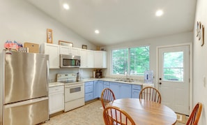 Cottage (2 Bedrooms) | Interior