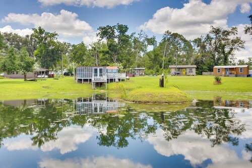 5 Mi to Mt Vernon Shops: Peaceful Cottage!