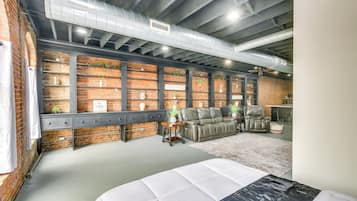 Apartment (0 Bedroom) | Interior