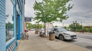 Apartment (0 Bedroom) | Interior - Walk to River + Shops: Downtown Hannibal Loft (Hannibal)