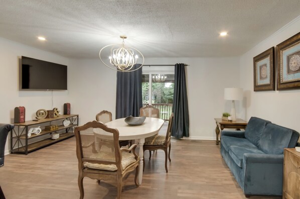 Cottage (3 Bedrooms) | Front of property