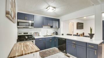 Cottage (3 Bedrooms) | Interior