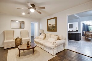 Cottage (3 Bedrooms) | Interior
