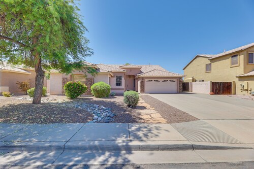 3 Mi to Santan Village: Home w/ Covered Patio