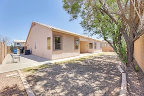 Interior - 3 Mi to Santan Village: Home w/ Covered Patio (Gilbert)
