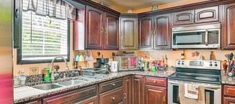 Close to Airport: Home in the Heart of Charlotte!
