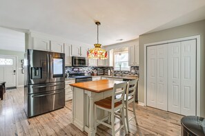 Cottage (2 Bedrooms) | Interior