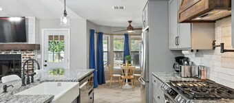 4BD/2BA Bohemian x Southern Getaway w Pool+Cinema