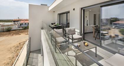 Perfect Stay for 4, Near the Beach