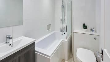 Shower, towels, shampoo
