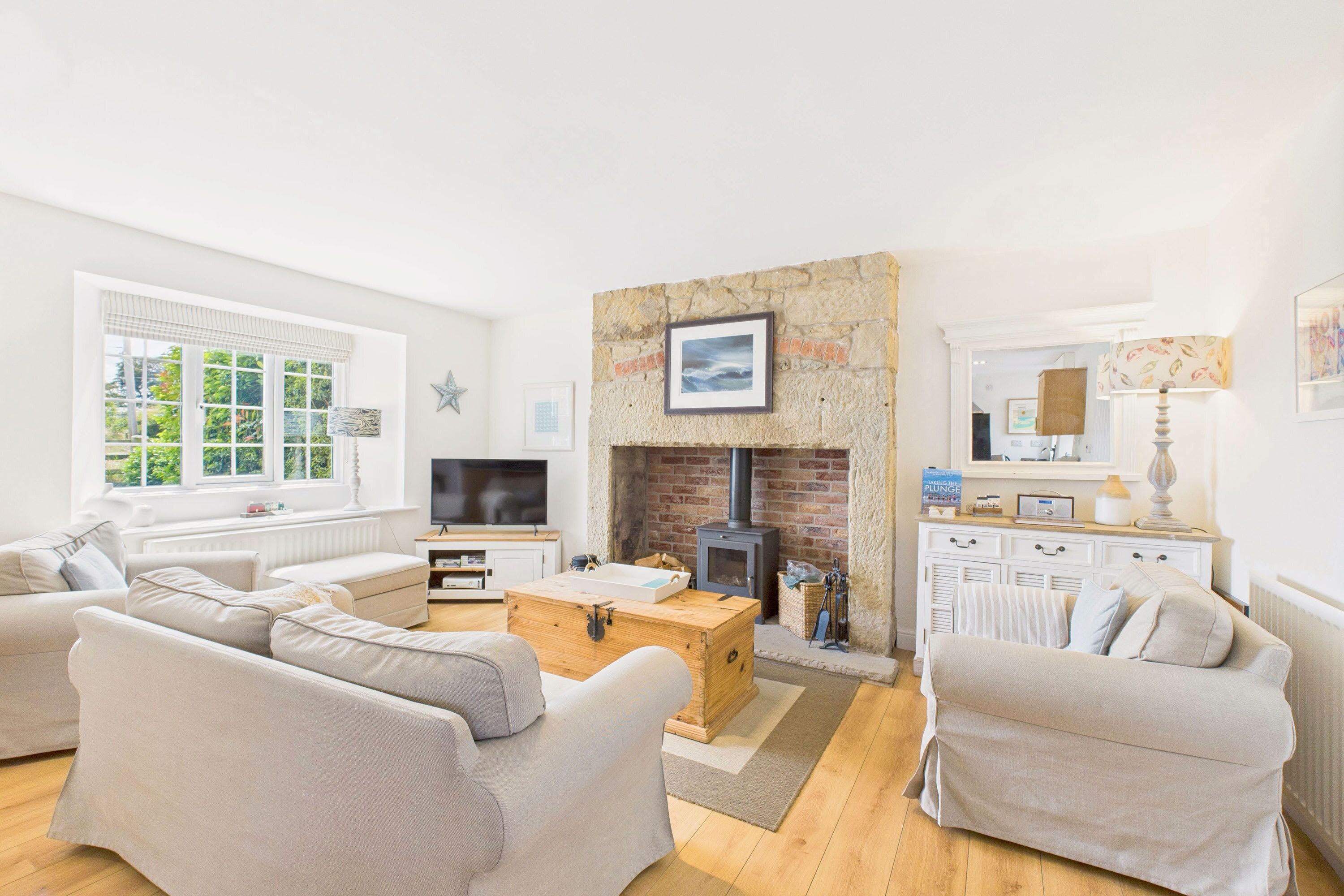 TV, fireplace, video games, offices