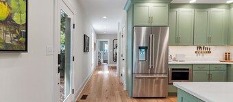 Stunning Historic Downtown Home!! Within 2 Blocks of Fountain Park!!