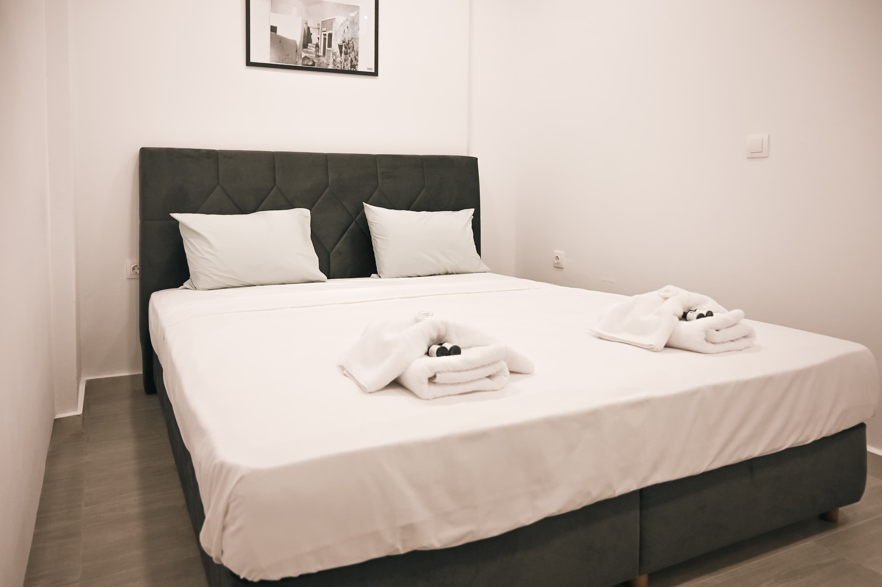 2 slaapkamers, een strijkplank/strijkijzer, wifi, beddengoed