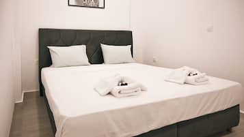 2 slaapkamers, een strijkplank/strijkijzer, wifi, beddengoed