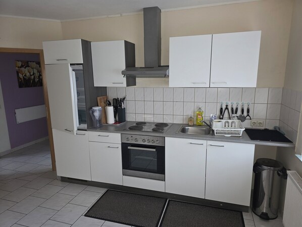 Apartment, 2 Bedrooms, Patio, Garden View | Interior
