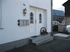 Apartment, 2 Bedrooms, Patio, Garden View | Property entrance