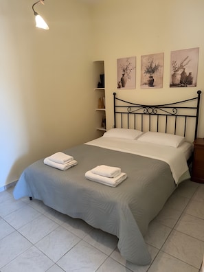 1 Schlafzimmer, Bügeleisen/Bügelbrett, WLAN, Bettwäsche