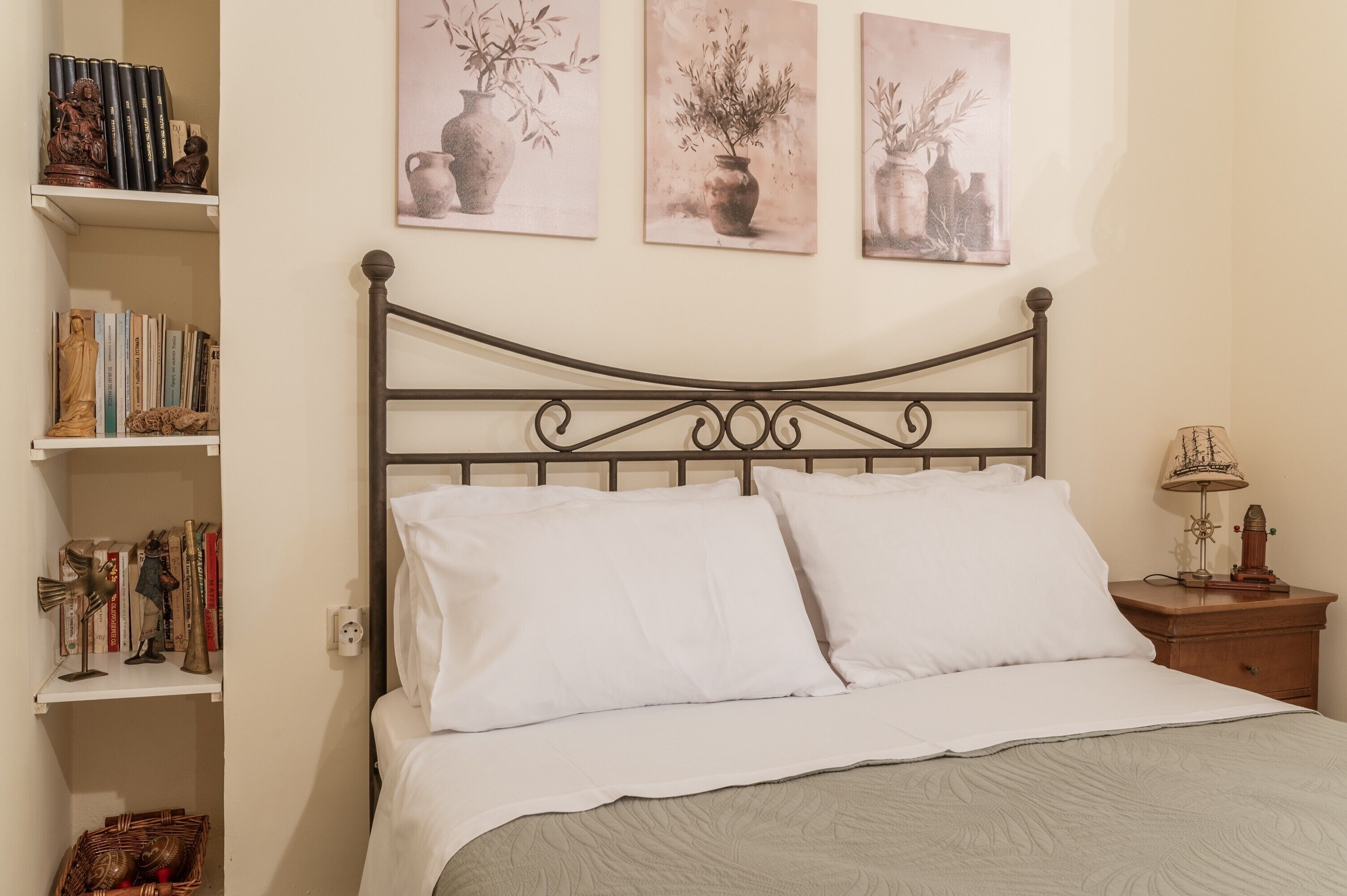 1 chambre, fer et planche à repasser, Wi-Fi, draps fournis