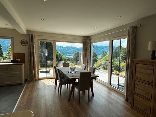 Casa de vacaciones 'Almrausch' con vistas al lago, terraza privada y Wi-Fi