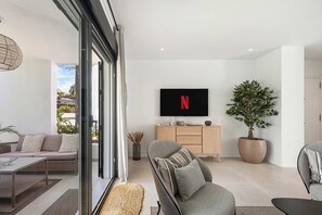 TV - Marbella Charm: Apartment with Garden, Pool & Near Beach in Puerto Banùs! (Marbella)